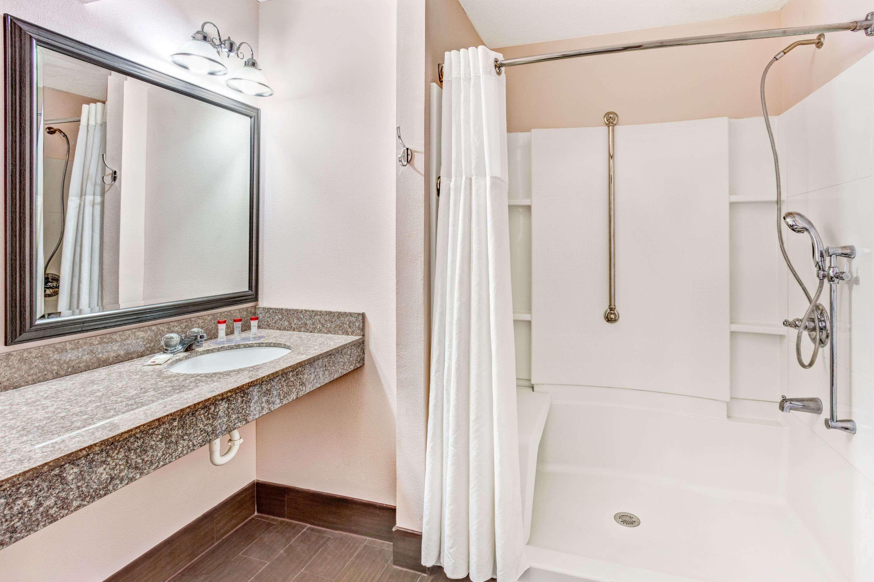 Ramada By Wyndham Murfreesboro Dış mekan fotoğraf