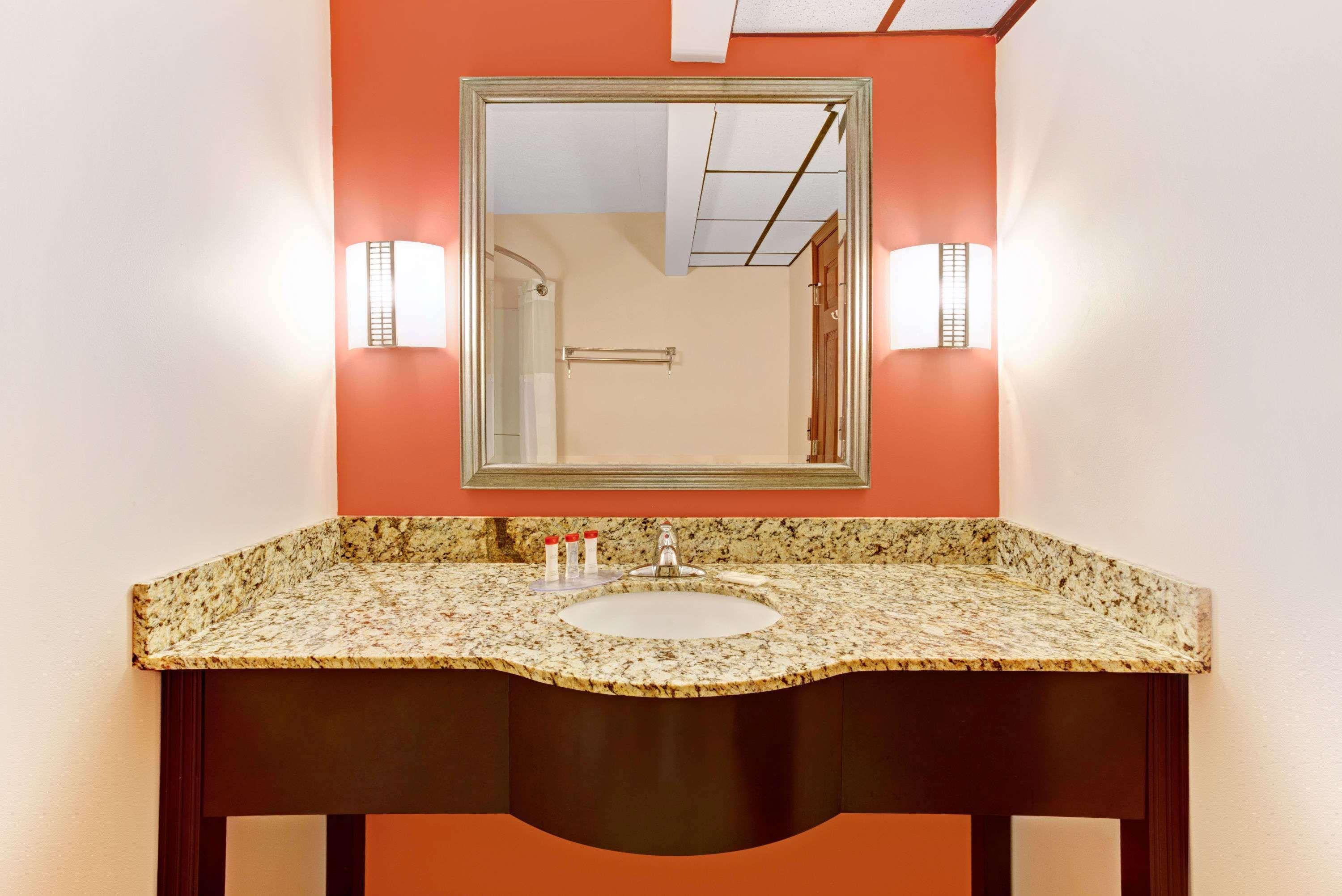 Ramada By Wyndham Murfreesboro Dış mekan fotoğraf